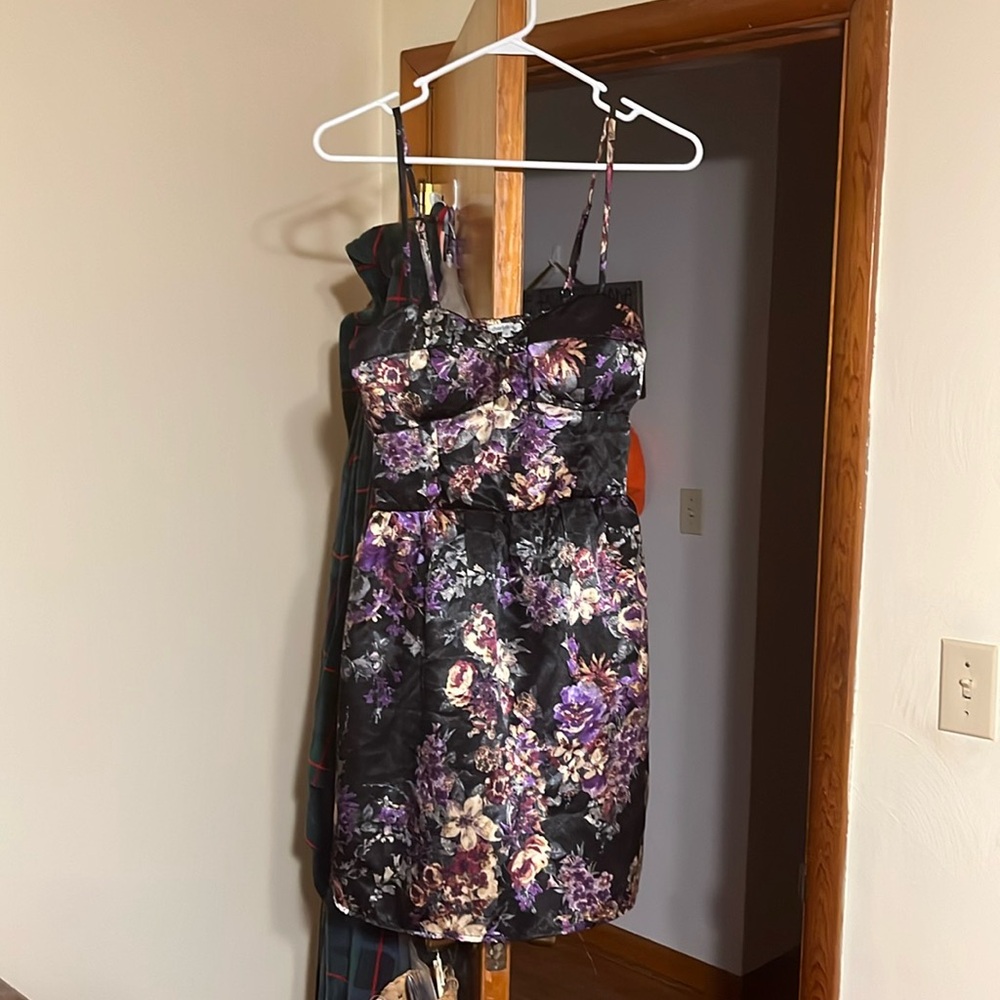 Charlotte Russe M dress! Black, purple, and cute!!